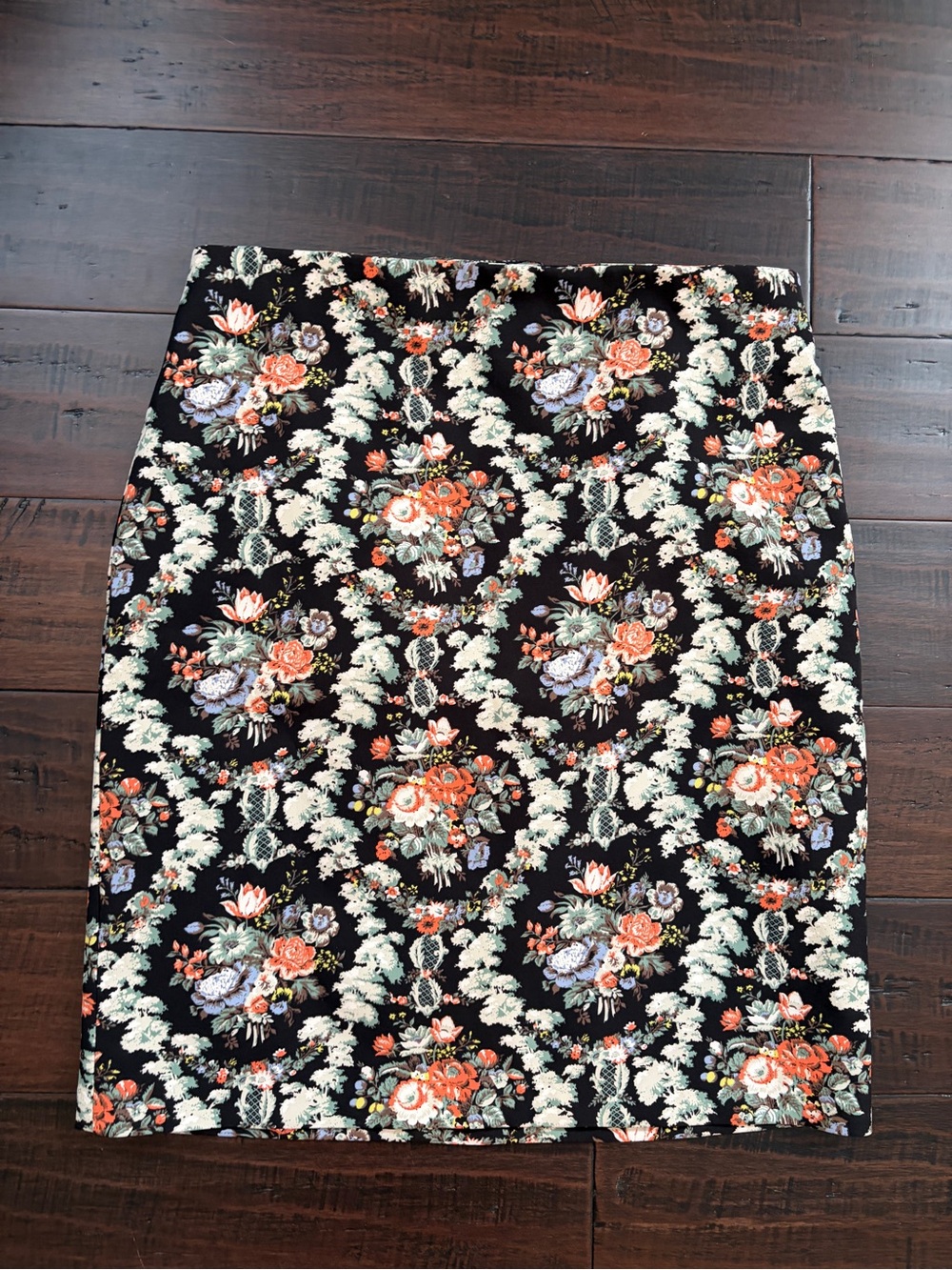 Philosophy Floral pattern Black Pencil Skirt - Multicolor Print‎ workwear office